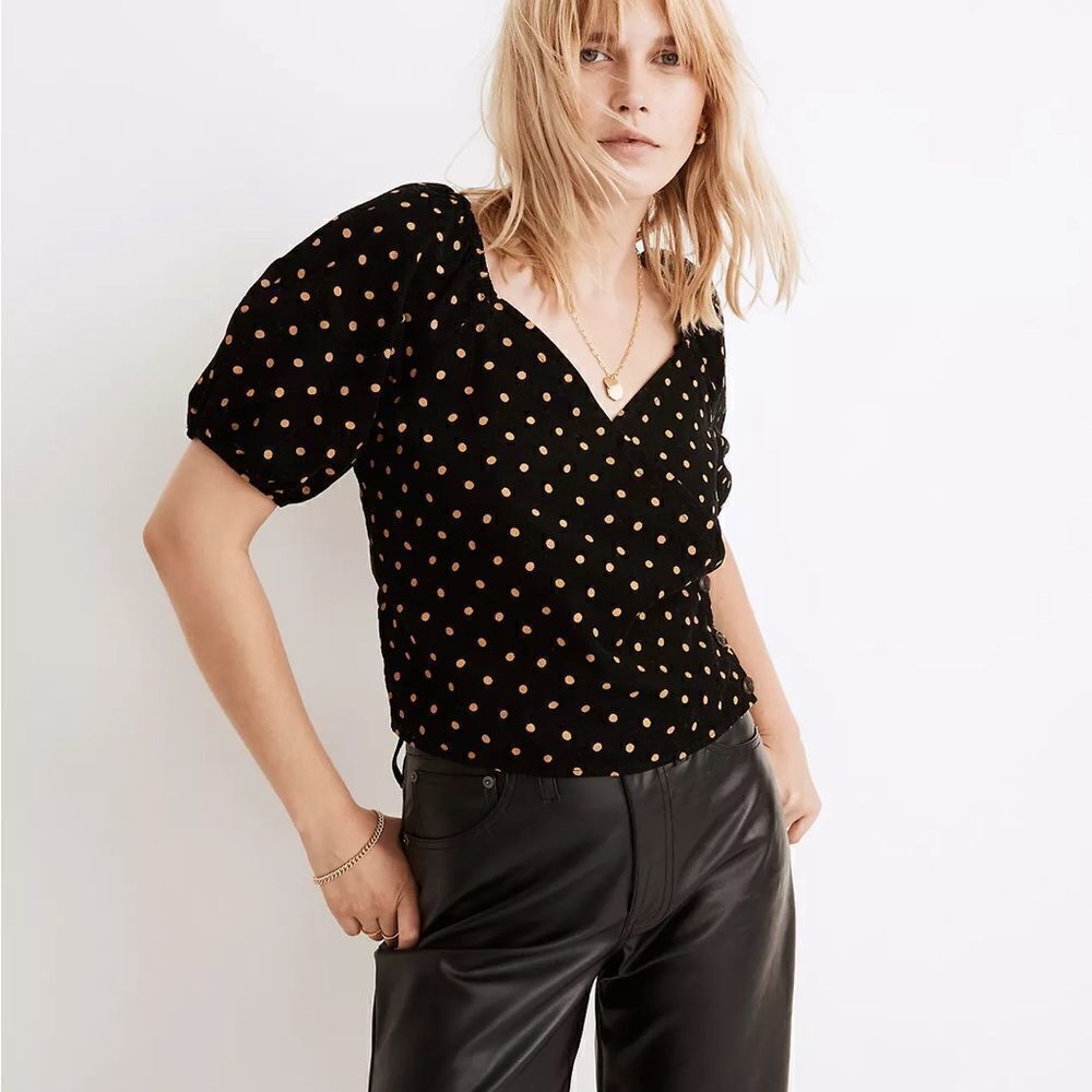 NWT Madewell Corduroy Puff-Sleeve Wrap Top in Oval Dot size small